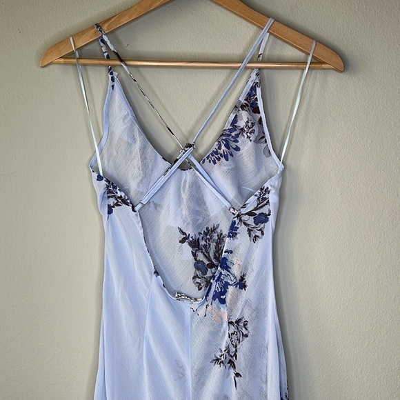 Free People Intimately Getting Out Slip Dress High Low in Blue Floral Size XS - Picture 6 of 12